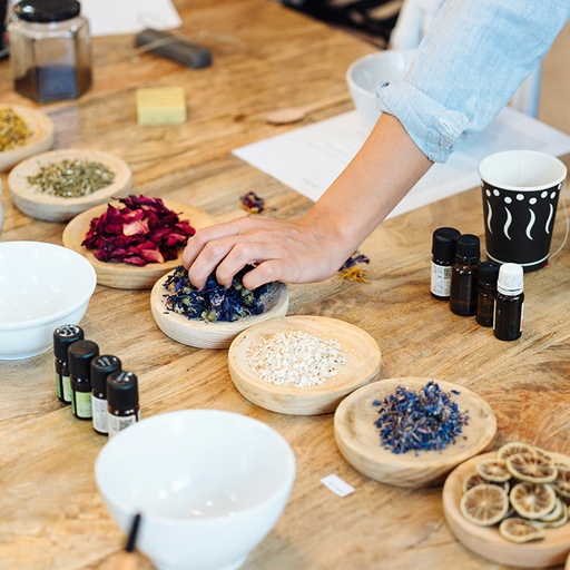 Summer Mosquito Repellent D.I.Y. Product Workshop